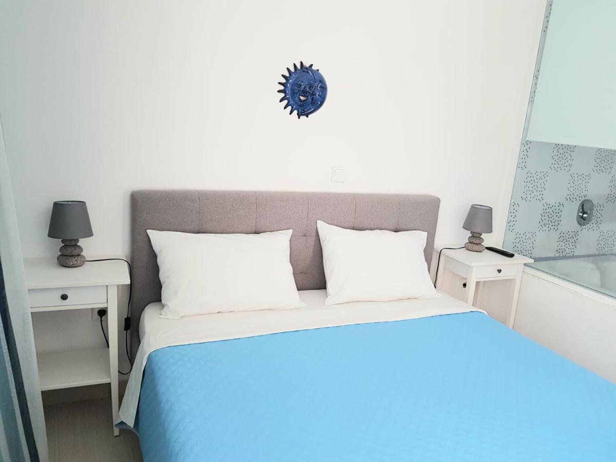 White & Blue Apartment Perivolos  Luaran gambar